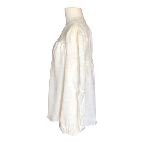 Band Of The Free NWT Cash VNeck Long Sleeve Billowing Sleeves Ivory Top Size XS - Picture 7 of 14